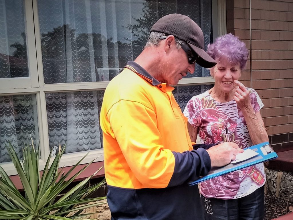 John speaks with Chorus customer Margaret